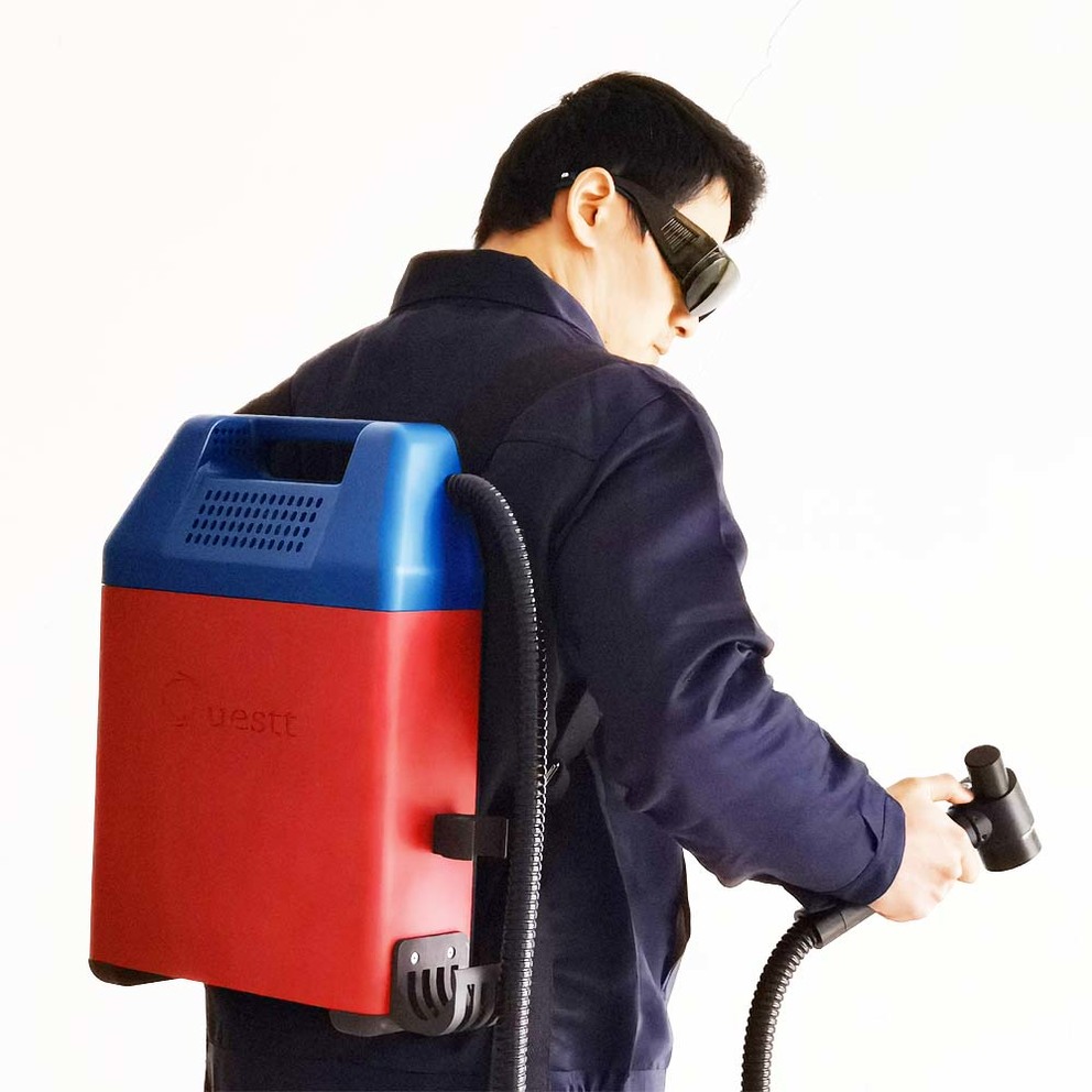 50W Backpack fiber laser rust removal machine for outdoor cleaning with battery